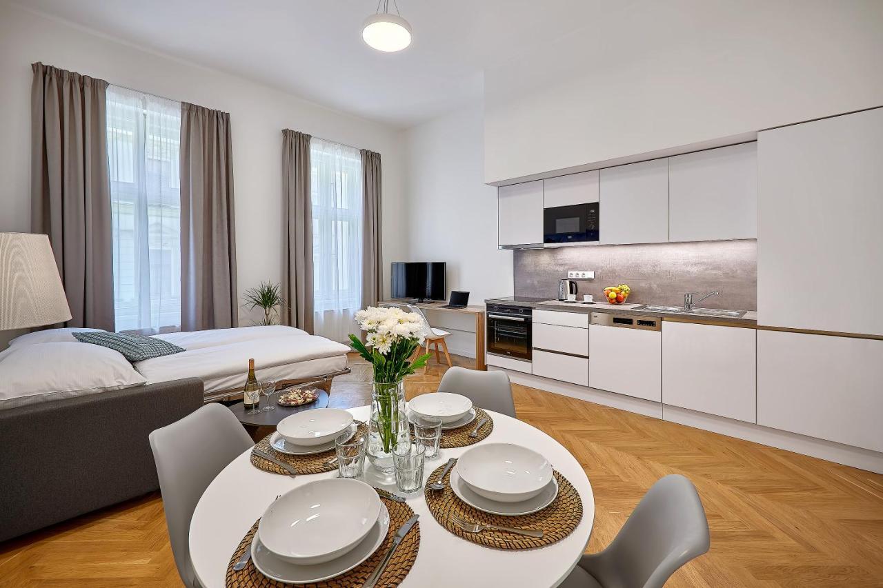 Downtown Suites Rubesova Praag Buitenkant foto